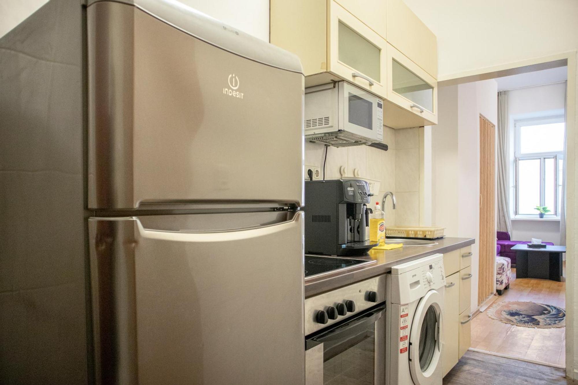 Homelike 2br Apt. @millenium Tower/danube River Appartamento